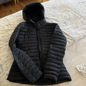 Lululemon Black Jacket - Size 6